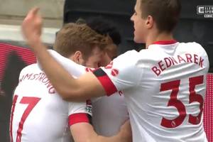 Drużyna Jana Bednarka pierwszym półfinalistą Pucharu Anglii. Nathan Redmond był nie do zatrzymania [WIDEO]