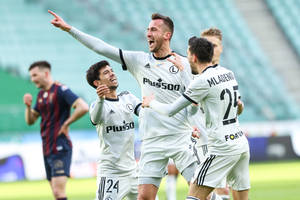 Grad goli w meczu na szczycie Ekstraklasy! Legia pokonała Pogoń [WIDEO]