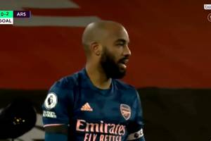 Arsenal wrócił na zwycięską ścieżkę. "Kanonierzy" lepsi od ligowego outsidera, dublet Lacazette'a [WIDEO]