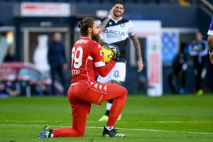Kolejne duże kluby pytają o Bartłomieja Drągowskiego. Trzy drużyny z Premier League zainteresowane Polakiem