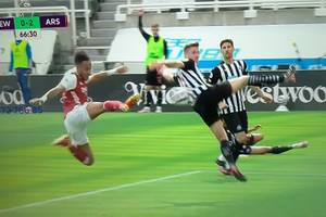 Arsenal pokonał Newcastle. O zwycięstwie zdecydowały dwie bramki z woleja [WIDEO]