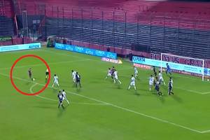 Maxi Rodriguez wystrzelił pocisk! Kapitalny gol w Argentynie [WIDEO]