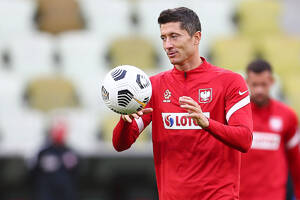 “Jest lepszy niż Musiala”. Lewandowski komplementuje młodego reprezentanta Polski