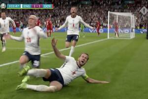 Anglia w finale mistrzostw Europy!!! Duński dynamit pożegnał się z turniejem [WIDEO]