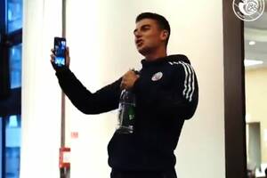 Zenek zagościł w Ligue 1. Polak przywitał się z nową drużyną znanym hitem [WIDEO]