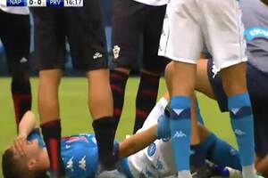 Poważna kontuzja zawodnika Napoli, może nie zagrać przez pół roku. "Katastrofa, miał być kluczowym piłkarzem"