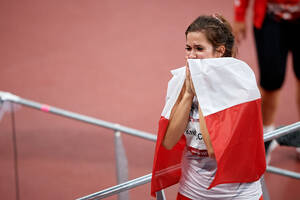 Szlachetna postawa Marii Andrejczyk. Srebrny medal z igrzysk w Tokio został zlicytowany