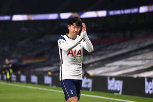Tottenham poradził sobie z beniaminkiem Premier League. "Koguty" nie dały większych szans Brentford [WIDEO]