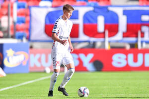 Młody pomocnik cieszy się z szansy w Górniku Zabrze. "Mocno podglądam Lukasa Podolskiego"