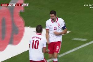 Robert Lewandowski pokazał swój geniusz! Kapitalny rajd jak z gry komputerowej i piękna asysta! [WIDEO]