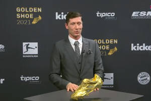 Robert Lewandowski zdradził, co zrobi ze Złotym Butem. Na razie nie weźmie go do domu
