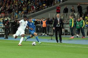 Wielki talent jest rozchwytywany. Do transferowej bitwy gigantów dołączyły kolejne kluby