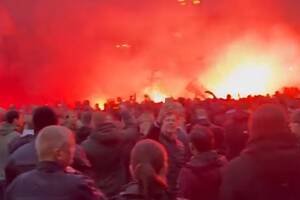 Tysiące kibiców Ajaksu stawiły się w Dortmundzie. Kapitalna atmosfera przed meczem Ligi Mistrzów [WIDEO]