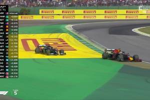Spektakularna walka Maxa Verstappena z Lewisem Hamiltonem. Pokaz klasy mistrza świata [WIDEO]