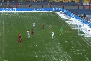 Manuel Neuer blisko wielkiej wpadki! Słupek uratował bramkarza Bayernu Monachium [WIDEO]
