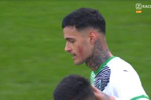 AC Milan poległ na San Siro! Bomba napastnika Sassuolo z dystansu [WIDEO]