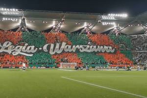 Legia Warszawa ukarana przez UEFA. Oto konsekwencje zachowania kibiców podczas meczu Ligi Europy