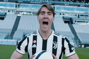 Juventus potwierdził wielki transfer! Klub ujawnił cenę Dusana Vlahovicia