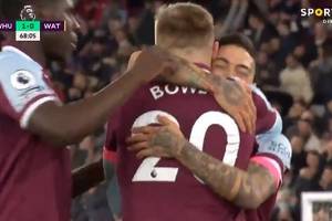 West Ham United zrobił krok w kierunku Ligi Mistrzów. Spokojny wieczór Fabiańskiego [WIDEO]
