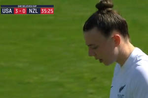 Samobójczy hat-trick. Niesamowity pech reprezentantki Nowej Zelandii [WIDEO]