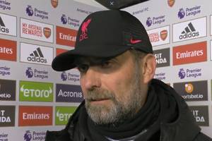 Klopp reaguje na krytykę gry piłkarza Liverpoolu. "Jak ktoś tak uważa, niech do mnie przyjdzie, to go powalę"
