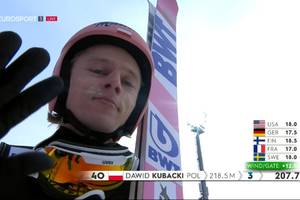 Dawid Kubacki w czołówce kwalifikacji w Obersdorfie. Daleki lot Polaka!