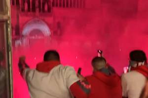 Włoski klub wraca do elity po blisko 30 latach. Szaleństwo na ulicach miasta [WIDEO]