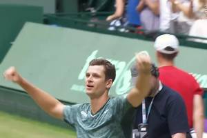 Wielkie zwycięstwo Huberta Hurkacza! Lider rankingu bezradny w finale, perfekcyjny mecz Polaka [WIDEO]