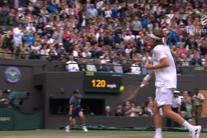 Szokujące zachowanie Tsitsipasa na Wimbledonie. Kyrgios nie chciał grać dalej. "To jest hańba" [WIDEO]