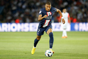 Kylian Mbappe "demontuje" szatnię PSG? Sensacyjne doniesienia mediów. "Domagał się odejścia kilku zawodników"