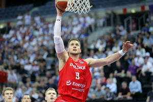 Wysoka porażka polskich koszykarzy w EuroBaskecie. Serbowie rozbili biało-czerwonych