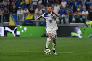 Miralem Pjanić chce zbojkotować mecz z reprezentacją Rosji. "Brak mi słów"