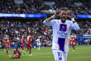 Neymar pochwalił topowego obrońcę. "Jest bardzo silny i inteligentny"