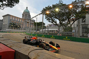 Charles Leclerc wywalczył pole position przed Grand Prix Singapuru! Fatalne kwalifikacje Maxa Verstappena