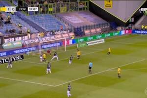Bramka Bartosza Białka w Eredivisie! Pewne wykończenie polskiego napastnika [WIDEO]