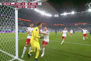 WOJCIECH SZCZĘSNY ZNÓW OBRONIŁ KARNEGO! POLSKI BRAMKARZ ZATRZYMAŁ LEO MESSIEGO! [WIDEO]