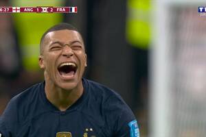 Bezlitosna reakcja Kyliana Mbappe. Tak cieszył się z pudła Harry'ego Kane'a [WIDEO]