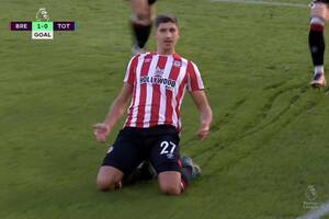 Premier League wróciła w wielkim stylu! Cztery gole, Tottenham uratował punkt [WIDEO]