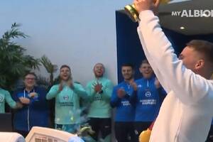 Wyjątkowe powitanie dla mistrza świata. Klub z Premier League uczcił sukces swojego piłkarza [WIDEO]