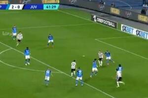 Asysta Arkadiusza Milika przeciwko Napoli! Polak pomógł w zdobyciu bramki [WIDEO]