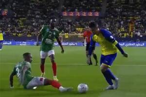 Ronaldo kiwał tak, że rywal upadł. Więcej fajerwerków nie było. Tak wyglądał debiut gwiazdy w Al-Nassr [WIDEO]