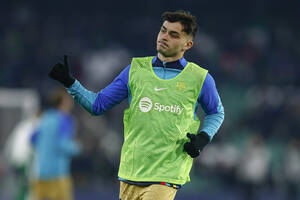"Bardzo mi go przypomina". Pedri porównany do legendy światowego futbolu