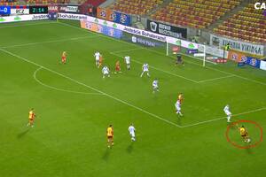 Kuriozalny gol Imaza nie zatrzymał Rakowa. Przepiękne trafienie Jeana Carlosa i wygrana lidera [WIDEO]