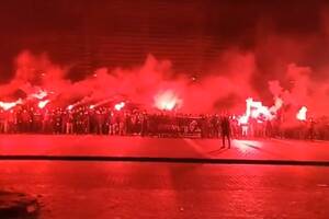 Kibice Motoru bronią Goncalo Feio. Zjawili się pod stadionem. "Niektórzy zaczęli mu przeszkadzać" [WIDEO]