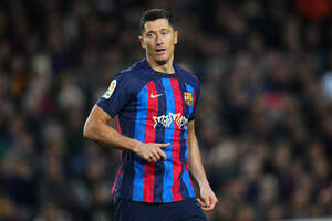 Oceny po meczu FC Barcelona - Real Madryt. Świetny Lewandowski, kiepski Benzema, bohater Kessie