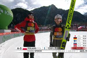 Stoch pokazał klasę w konkursie drużynowym, ale Polacy bez podium. Wielkie emocje w walce o zwycięstwo