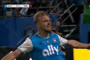 Gol Kamila Jóźwiaka po asyście Karola Świderskiego! Polski duet błysnął w MLS [WIDEO]