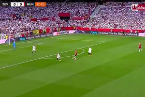 Harry Maguire skompromitował się w Lidze Europy! Koszmarny błąd obrońcy Manchesteru United [WIDEO]