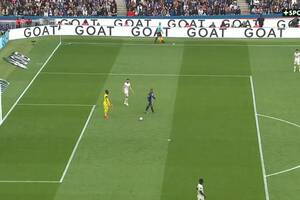 Kuriozalny gol Kyliana Mbappe w meczu PSG! Najłatwiejsza bramka w karierze Francuza [WIDEO]