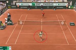 Niezwykła wymiana w półfinale Roland Garros! Djoković mógł tylko zacząć klaskać. "Punkt turnieju" [WIDEO]